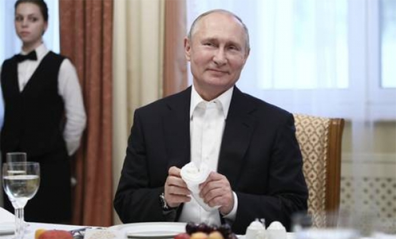 Putin sepulta al liberalismo global en su entrevista al Financial Times (sic)