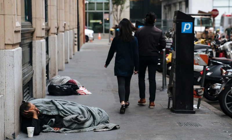 La crisis de las personas sin hogar de California ha alcanzado «proporciones épicas»