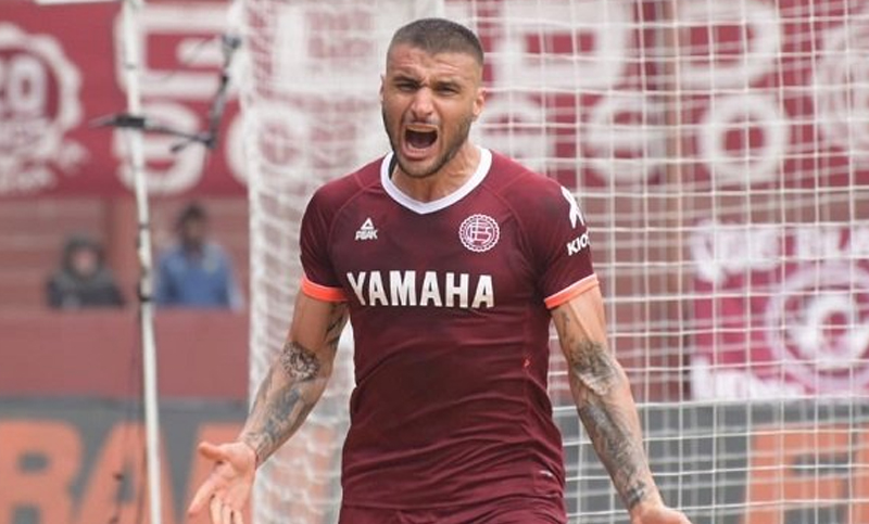 El delantero uruguayo Sebastián Ribas jugará en Central