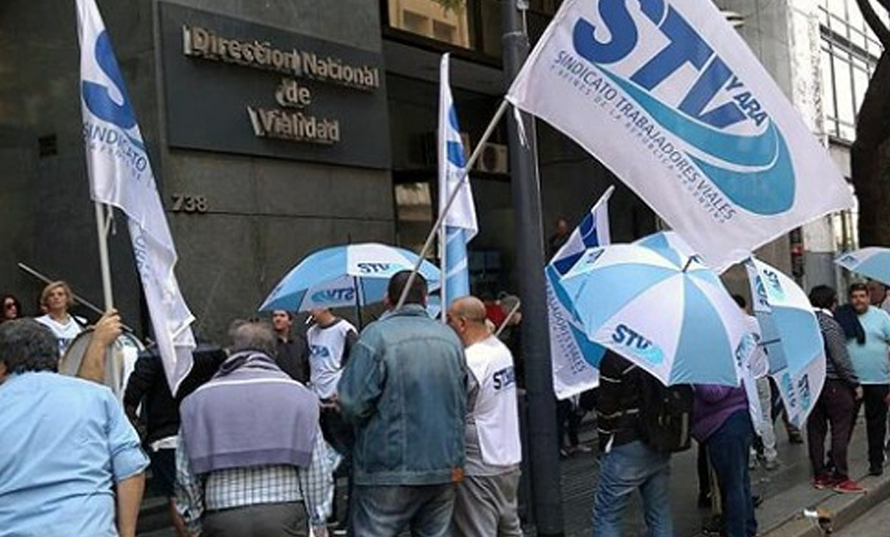 Trabajadores viales en alerta y movilización por el traslado de la sede central y posibles despidos