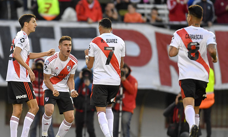 River goleó a Lanús y el Granate se complica en el descenso