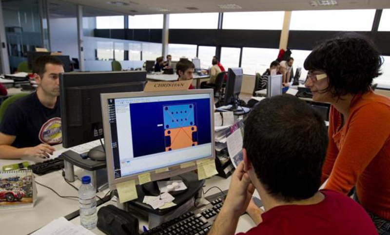 Las empresas estiman subas hasta el 37% en los salarios en los trabajadores fuera de convenio