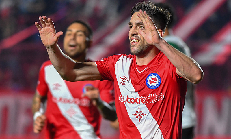 Argentinos le ganó a Banfield con lo justo
