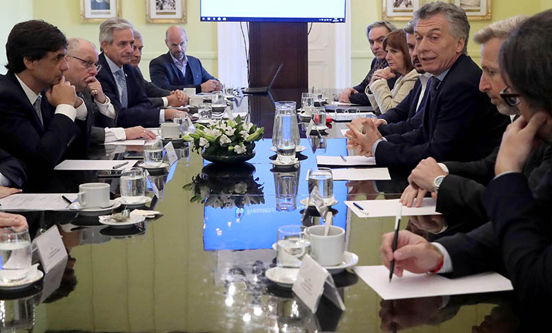 El presidente se reunió con su gabinete y analizó las medidas económicas