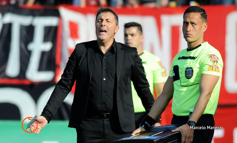 Kudelka: «Corrimos demasiado, más de lo que jugamos y el rival fue efectivo»