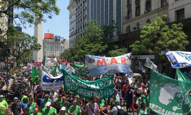 Sindicatos y organizaciones sociales se movilizarán para que el Salario Mínimo sea igual a la canasta básica