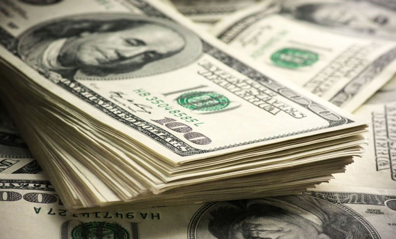 El Banco Central volvió a intervenir y el dólar cerró a $57,26