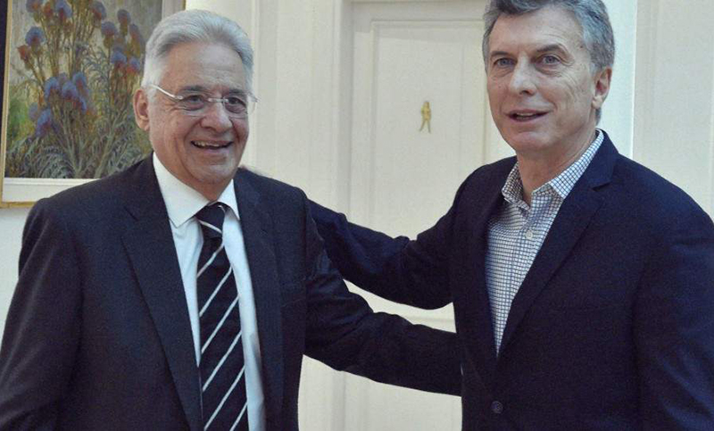 Macri recibe a gobernadores de su espacio y al ex presidente brasileño Cardoso