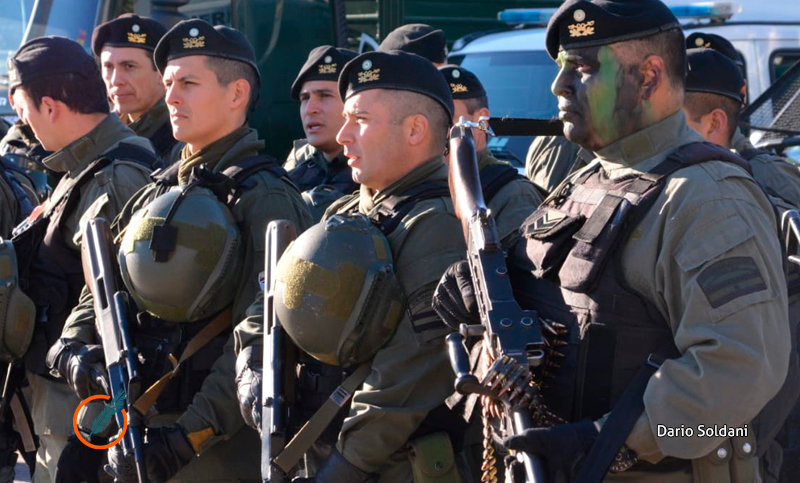 La Gendarmería Nacional celebró sus 81 años con un acto en el Monumento