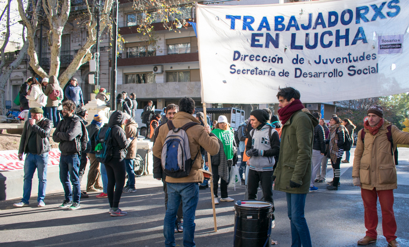Festival contra el vaciamiento de la Dirección de Juventudes