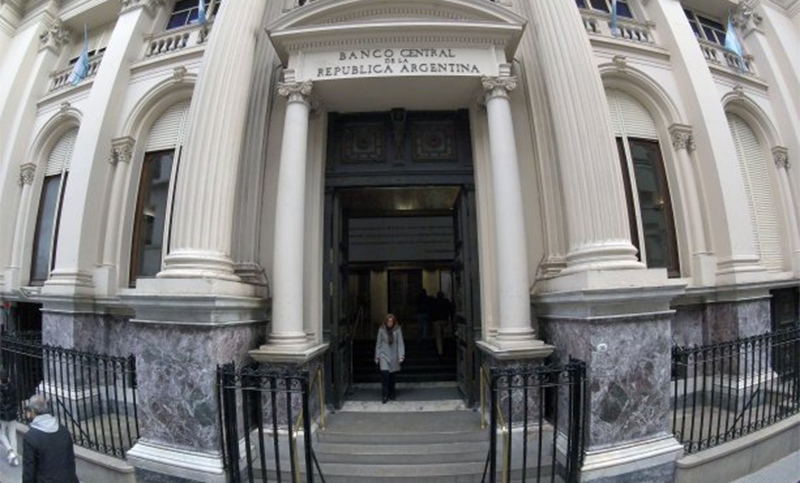 Tasa Leliq en el cielo y dólar en el purgatorio: la receta del Banco Central para atravesar las PASO