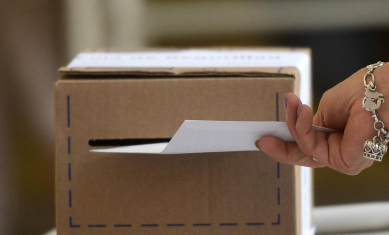 Al mediodía ya había votado el 30% del padrón y también los principales candidatos