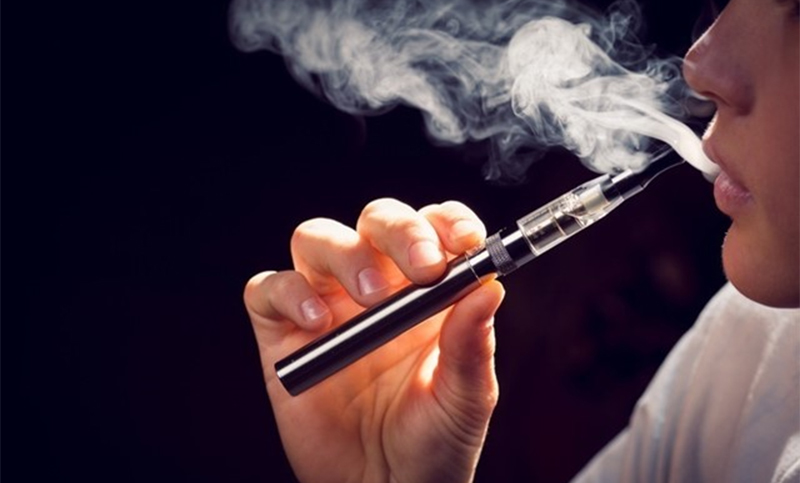 Epidemia de grave enfermedad pulmonar en adolescentes y jóvenes adultos que utilizan cigarrillos eléctricos