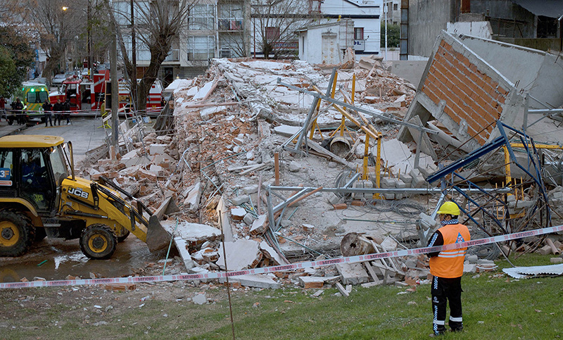 Se derrumbó un edificio de ocho pisos en construcción sin causar víctimas
