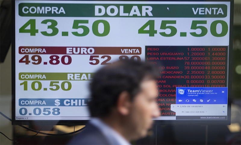 Analistas de mercado estiman más «presión sobre el dólar» en lo próximo