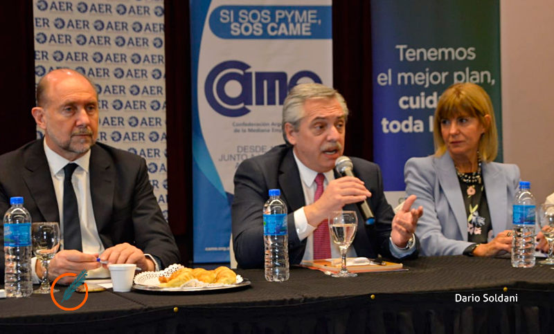 Alberto Fernández ya está en Rosario reunido en la Asociación Empresaria