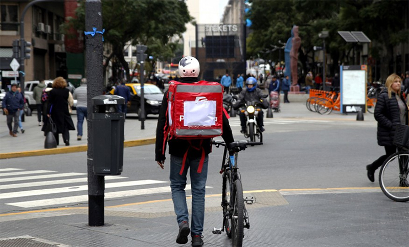 La justicia española pone en jaque a Glovo y a las empresas de delivery