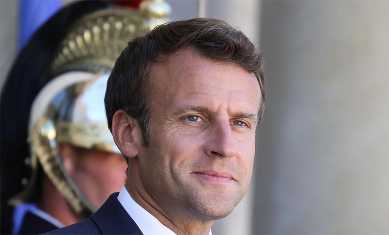 Macron aludió a la memoria de la Segunda Guerra y pidió «superar divisiones»