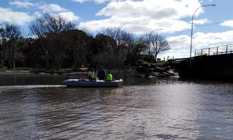 Fue hallado muerto uno de los pescadores desaparecidos en el Río de la Plata