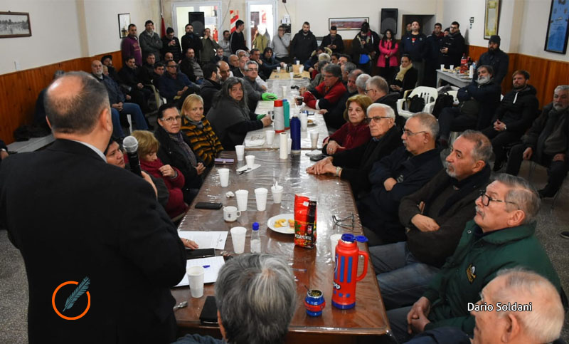 Gremios y organizaciones sociales piden que se «respeten los tiempos democráticos en paz»
