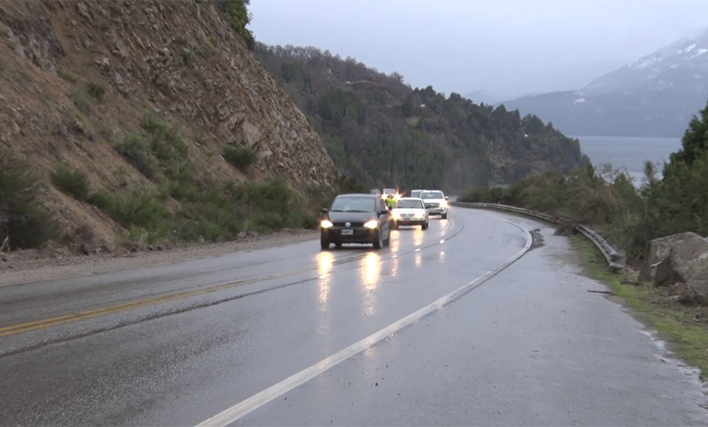 La ruta de los Siete Lagos, «transitable con precaución extrema»