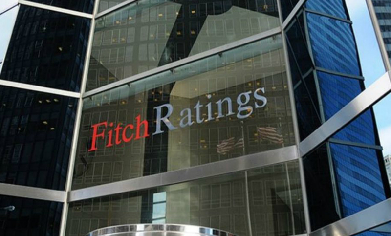 Fitch elevó calificación de deuda soberana de Argentina