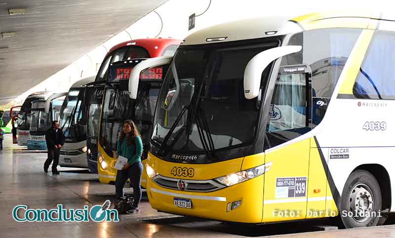 Colectiveros piden una recomposición del 20% hasta diciembre