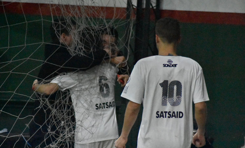 Newell’s se trajo tres puntos vitales y crece la esperanza por el ascenso