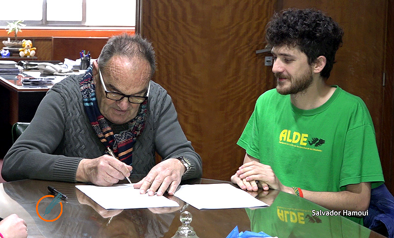 Estudiantes de la UNR y la Mutual mercantil firmaron convenio para evitar la deserción estudiantil