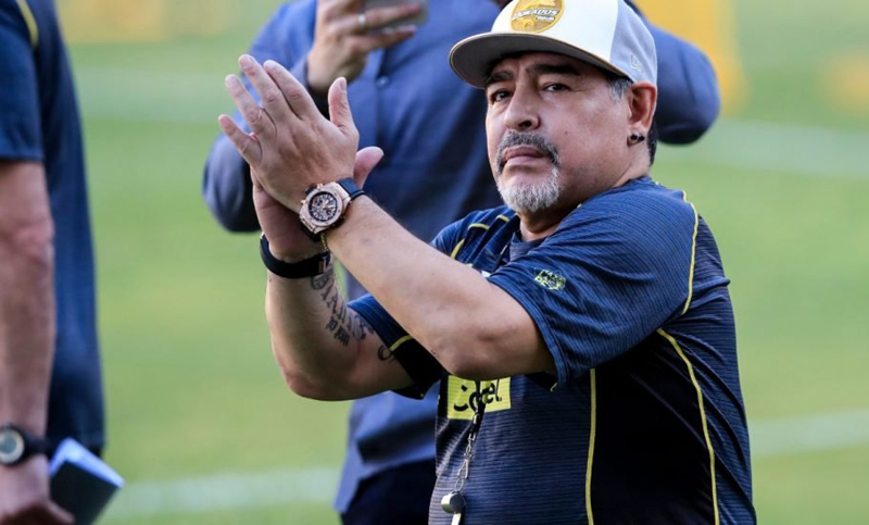 En Gimnasia señalan que la llegada de Maradona es inminente: «La gente está enloquecida»
