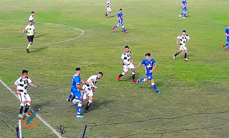 El Salaíto se presentó en su cancha con una derrota para el olvido