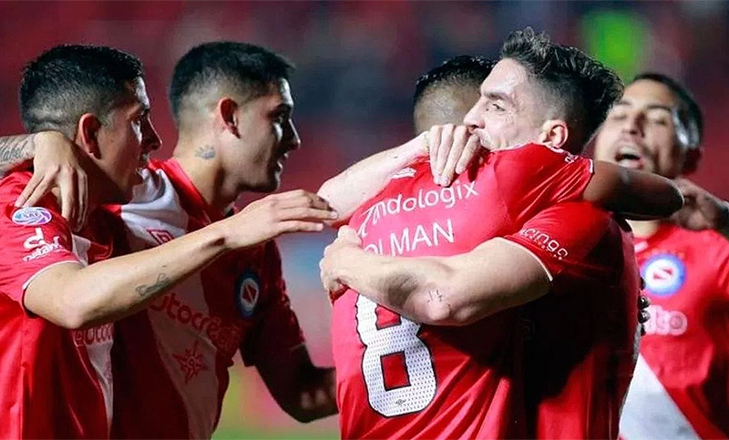 La octava fecha de la Superliga baja el telón con dos partidos
