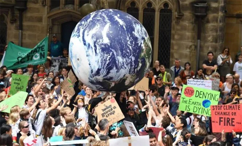 Millones de personas en 156 países participan de la movilización global contra el cambio climático