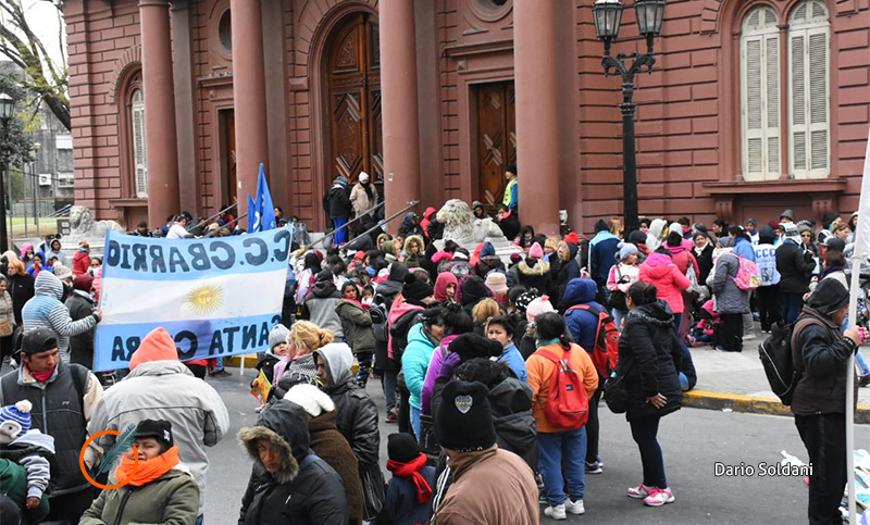 Organizaciones sociales y cooperativas reclaman haberes adeudados