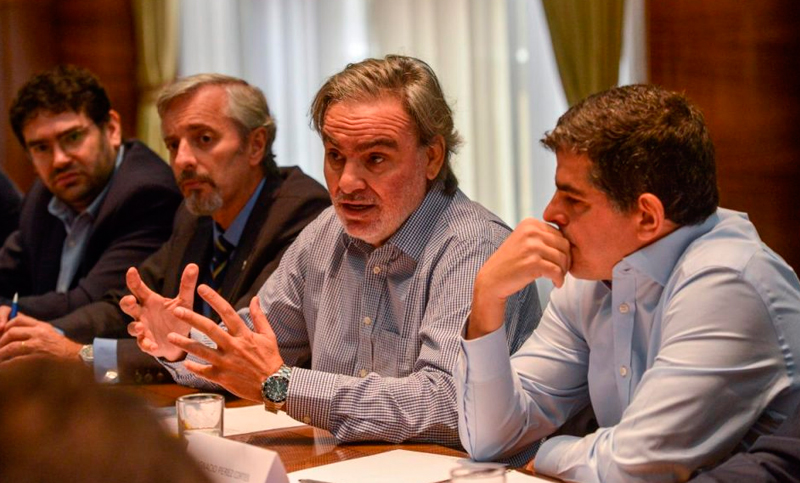 El Gobierno canceló 120 millones de dólares a las empresas eléctricas