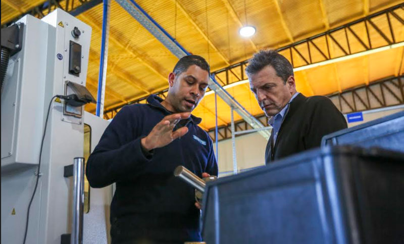 Massa: para que las industrias «sean competitivas» hay que cuidar el mercado interno