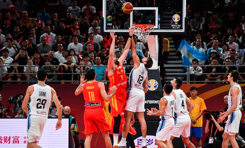 Mundial de básquet: Argentina pierde por 12 puntos ante España al término del primer tiempo