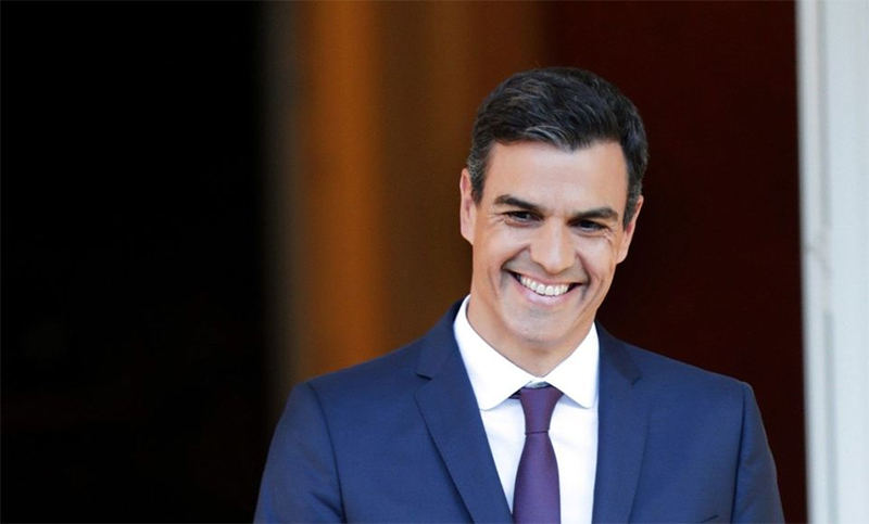 Para Sánchez, la exhumación del cuerpo de Franco «cierra el círculo democrático»