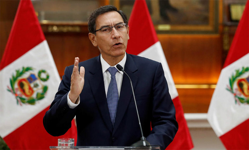 El presidente peruano anunció la disolución del Congreso