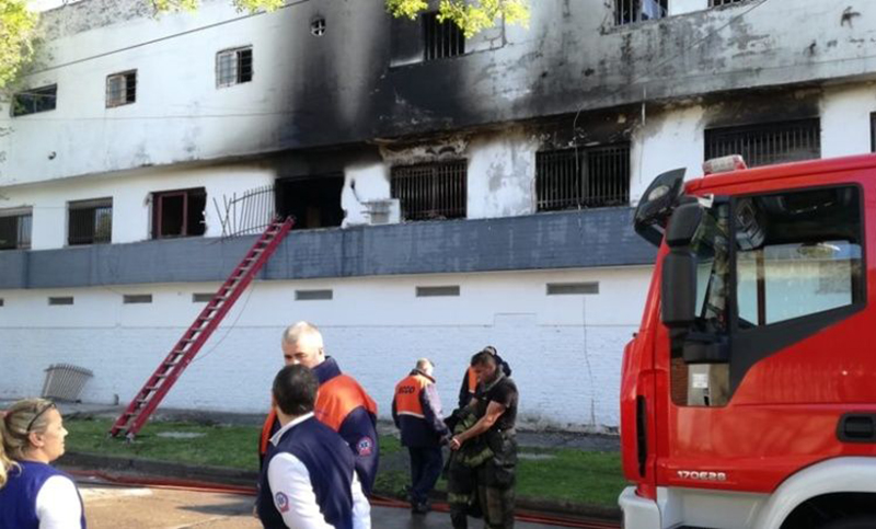 Un hombre y una mujer embarazada fallecieron en un incendio en zona sur 