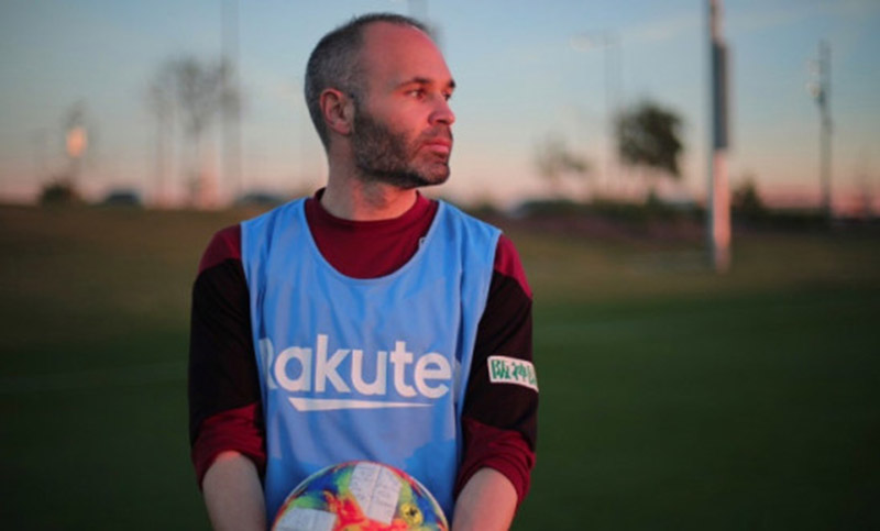 Iniesta: «Gallardo hace un trabajo sensacional y algún día dirigirá Barcelona»