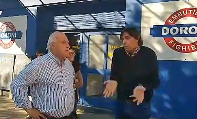 Cara a cara y al sol, el presidente comunal de Fighiera le hizo reclamos a Lifschitz