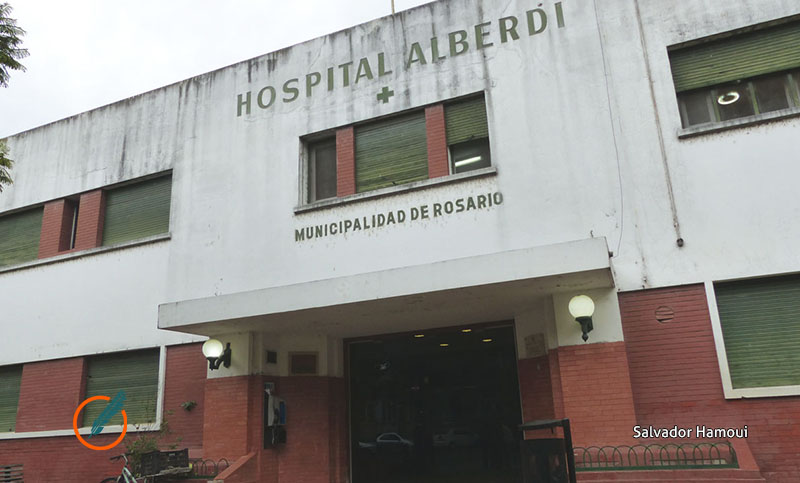 Un hombre murió apuñalado por el ex marido de su pareja en Alberdi