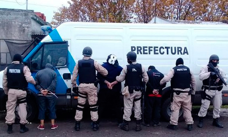 Allanamientos y varios detenidos en barrio La Lata