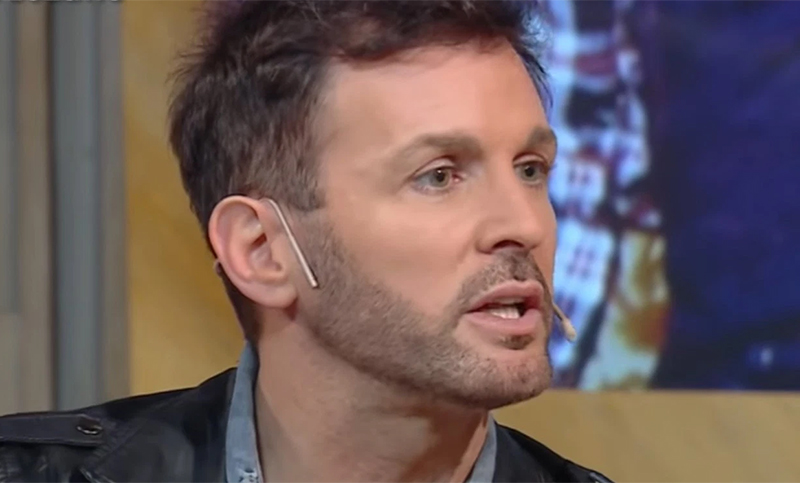 Denunciaron por abuso al cantante Axel