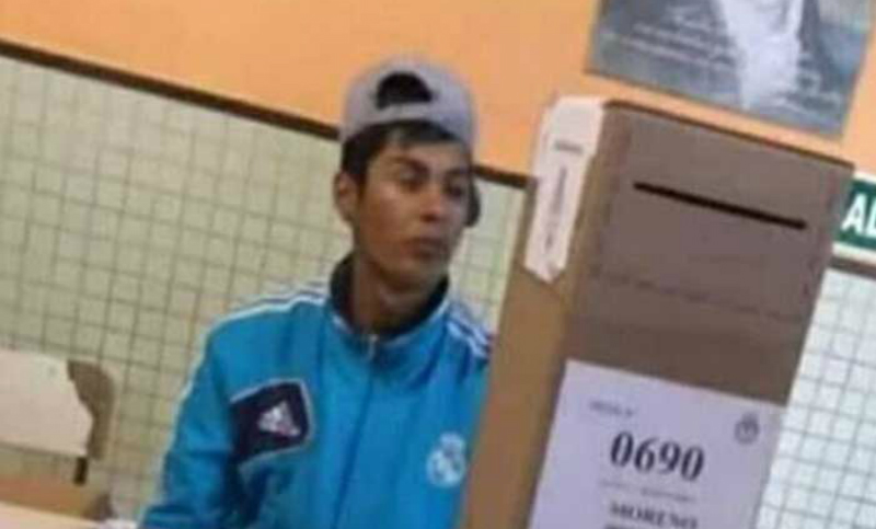 La historia de Braian, el joven discriminado mientras fiscalizaba en las elecciones