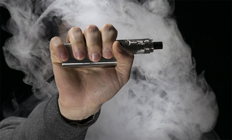 Secuestraron miles de cigarrillos electrónicos en Recoleta y Puerto Madero