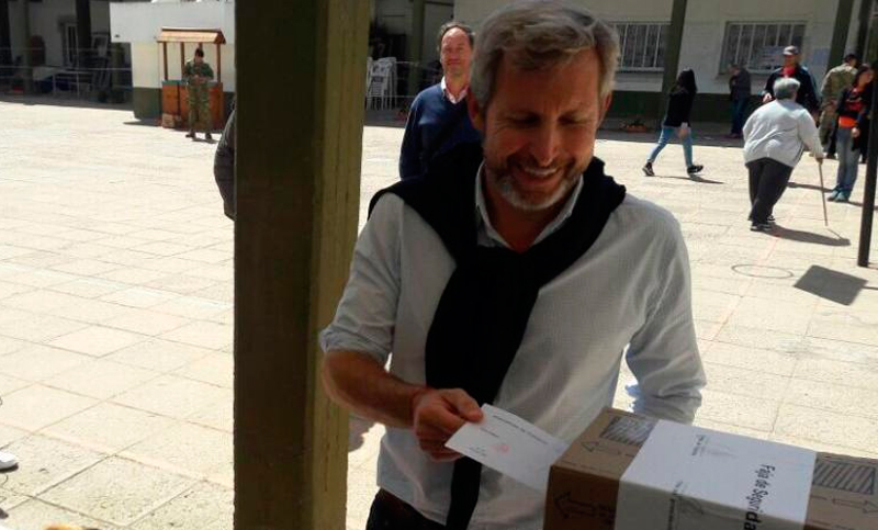 Frigerio advirtió que si «hay paridad electoral» habrá que esperar «el escrutinio definitivo»