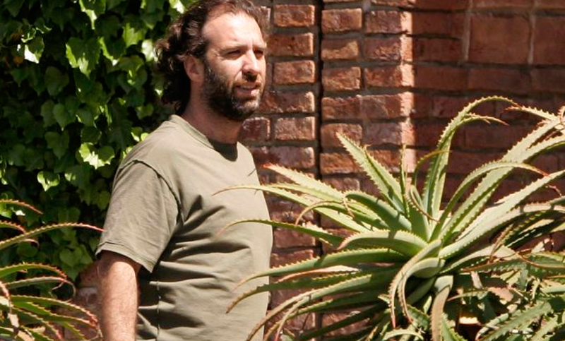 Un hermano del presidente sufrió un violento asalto en su casa ubicada en un country