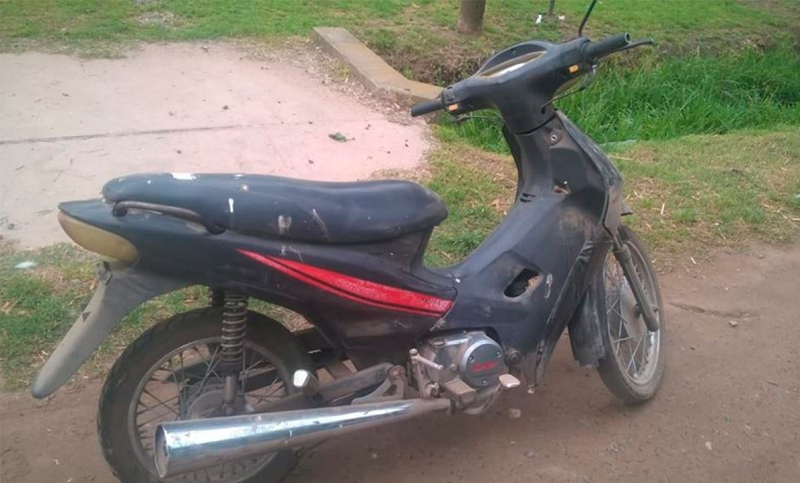 Dos detenidos por robar motocicletas del corralón de Funes